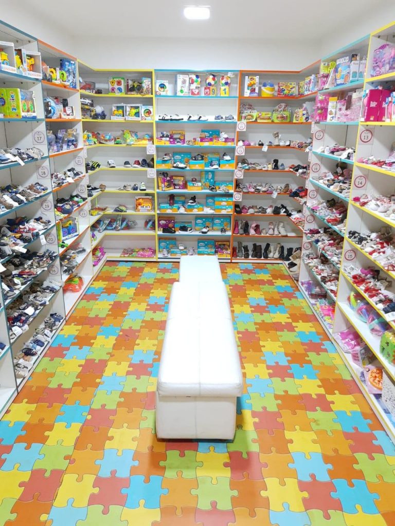 Brechó infantil contrata funcionários durante pandemia com o aumento das vendas online