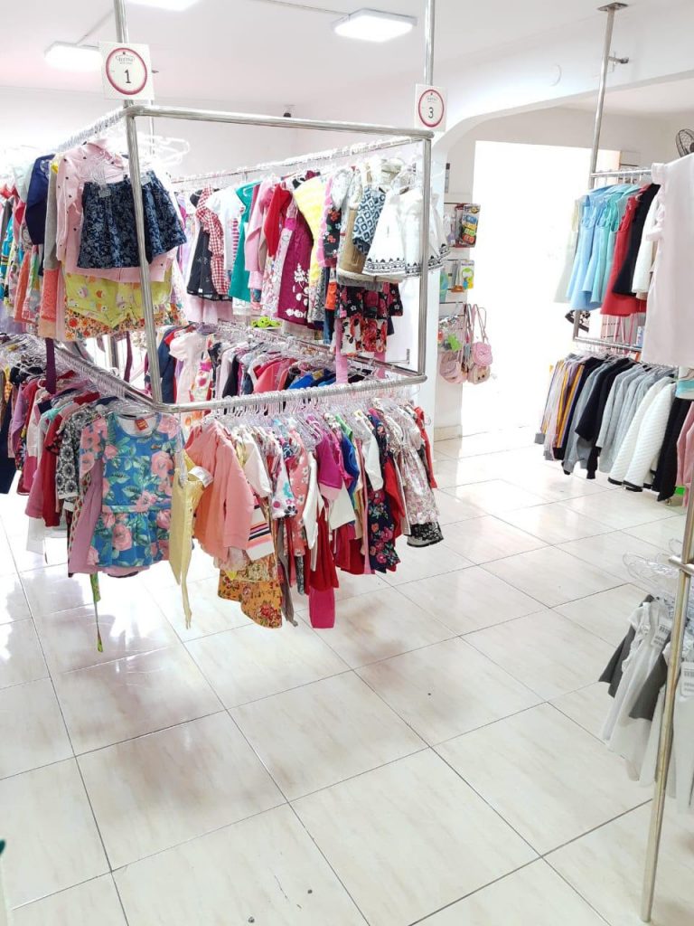 Brechó infantil contrata funcionários durante pandemia com o aumento das vendas online