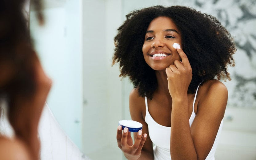 Autoestima na quarentena: dicas para manter a beleza em casa 